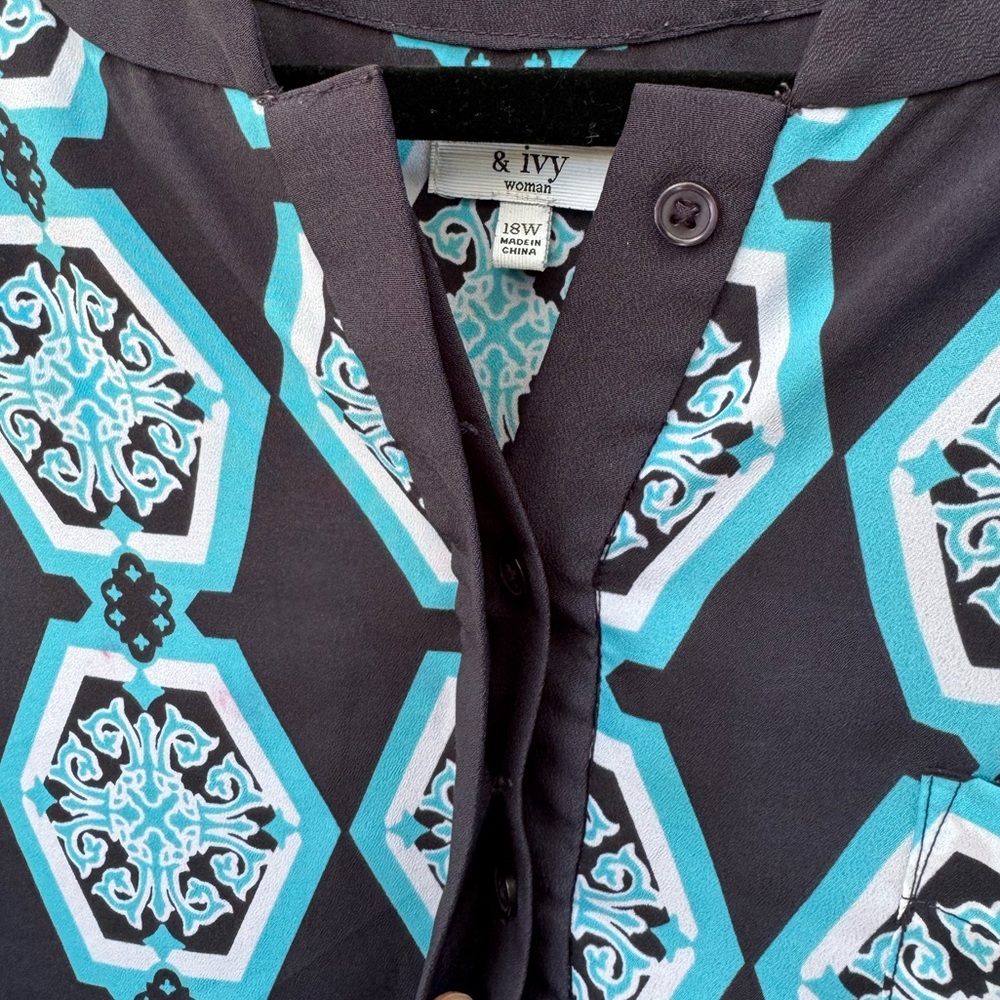 Crown & Ivy Blue Geometric Tunic Dress size 18W - Picture 6 of 7